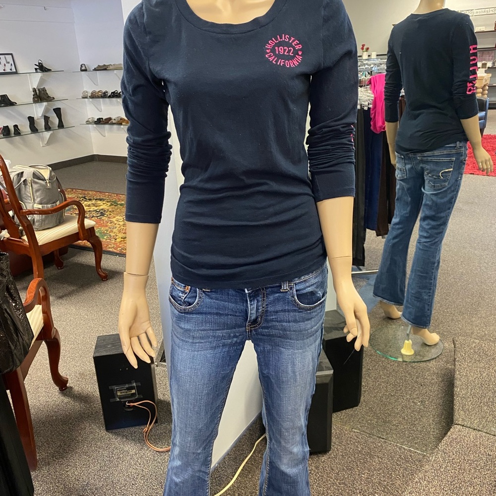 Long Sleeve Thin Hollister Top